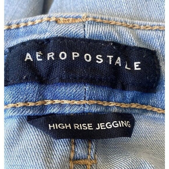 Aerpostale Womens High‎ Rise Jeggings Light Wash Distressed Jeans Size 12 Aero - Picture 6 of 7